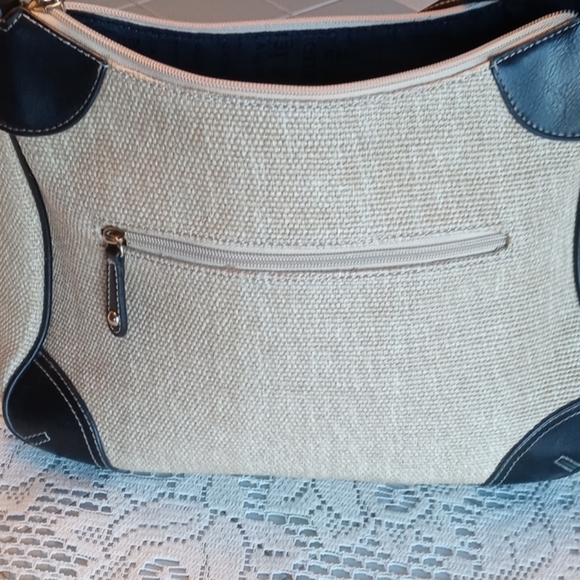 Etinenne Aigner - High End Purse - Picture 2 of 16